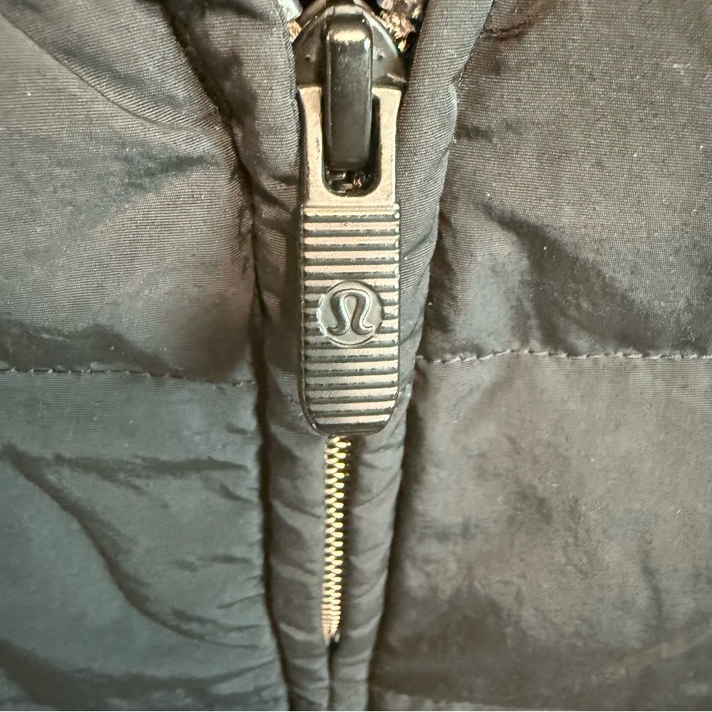 Lululemon Black Goose Down Jacket Size 6 - Picture 5 of 12